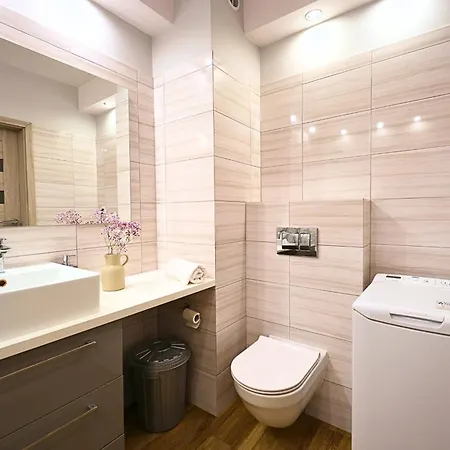 Wygodny Przy Uniwersytecie, Parking * Łódź